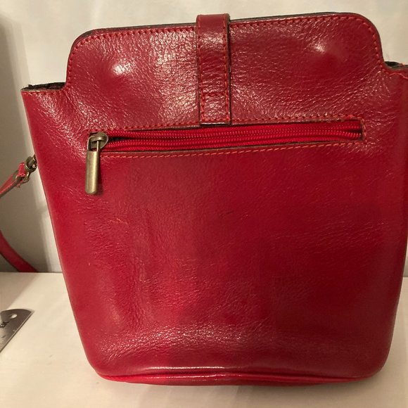 Luisa Red leather small crossbody bag - Picture 2 of 12